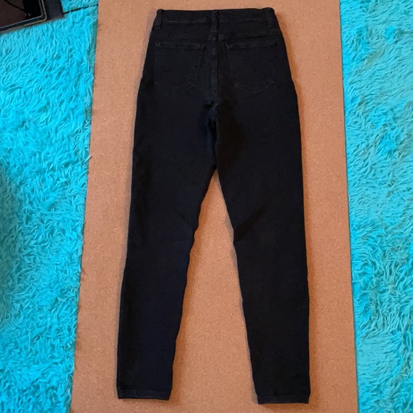 ! Black No Boundaries High Rise-Skinny Jeans - Picture 4 of 4